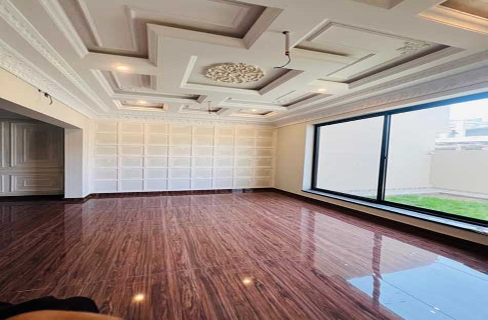 12 marla house for sale in Canal Road Rahim Yar Khan