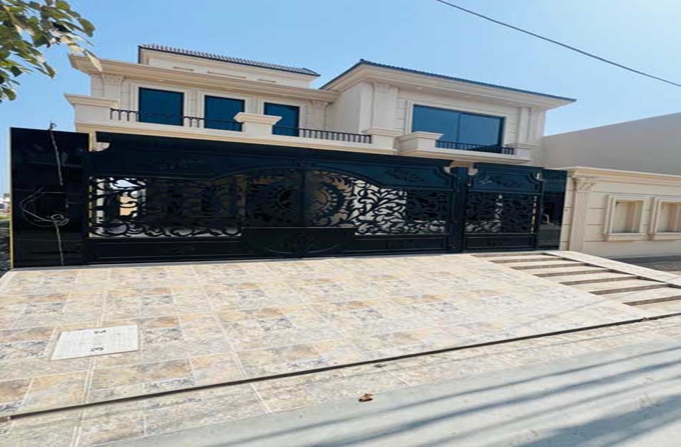 12 marla house for sale in Canal Road Rahim Yar Khan