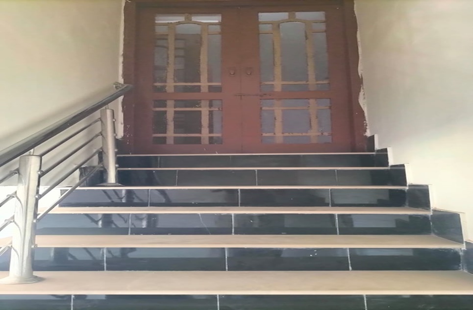 5 marla house for sale in Abu Dhabi Road Rahim Yar Khan