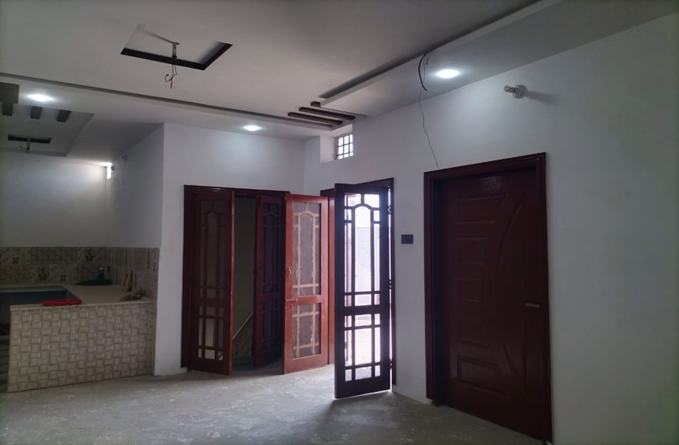5 marla house for sale in Abu Dhabi Road Rahim Yar Khan