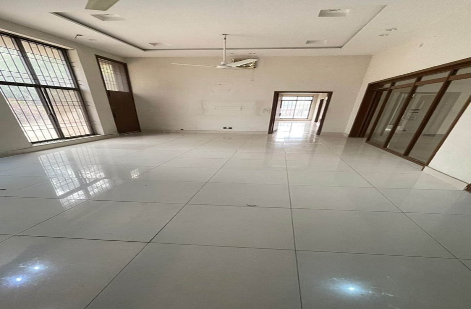 2 Kanal House for Rent in Upper Mall, Lahore