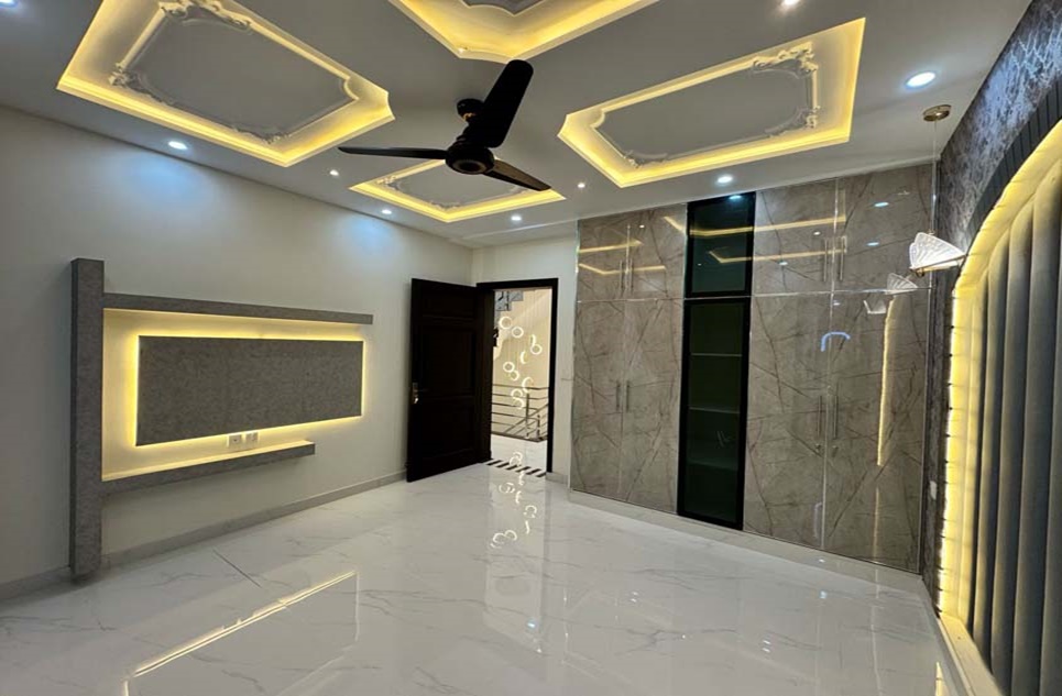 5 marla house for sale in Citi Housing Society Gujranwala