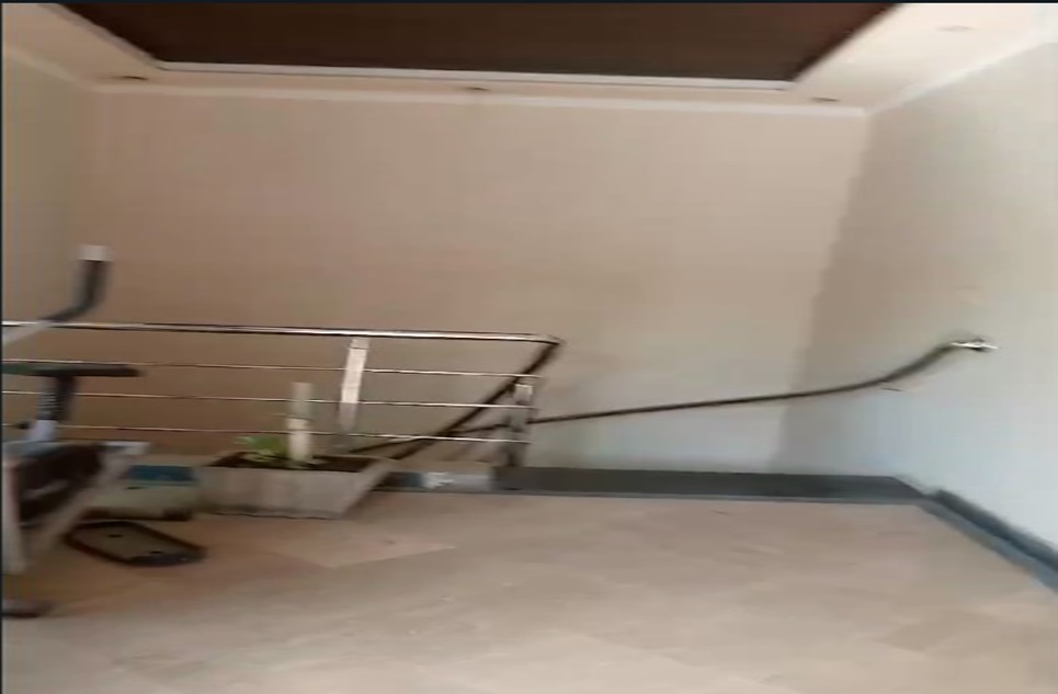 1 Kanal House (Upper Portion) for Rent in Super Town, Lahore