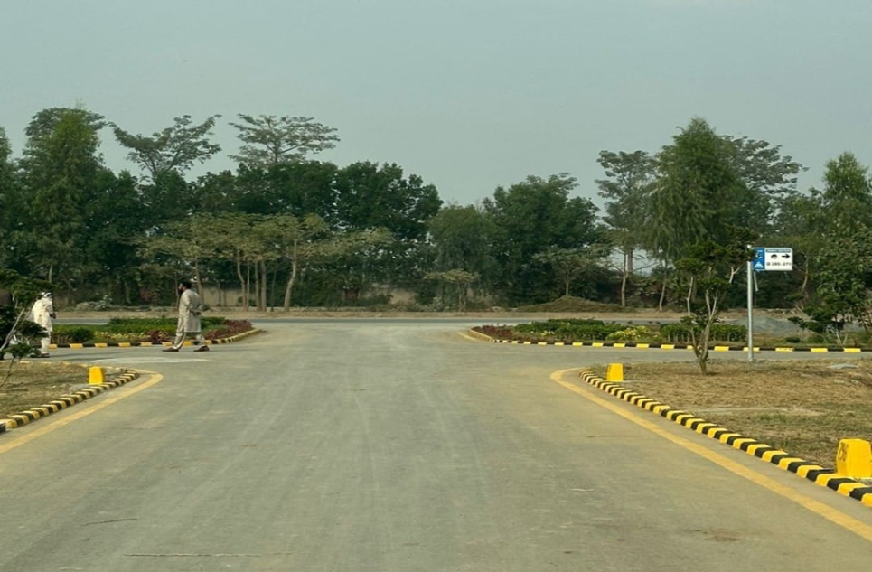 5 Marla Plot for Sale in C Block LDA City Lahore
