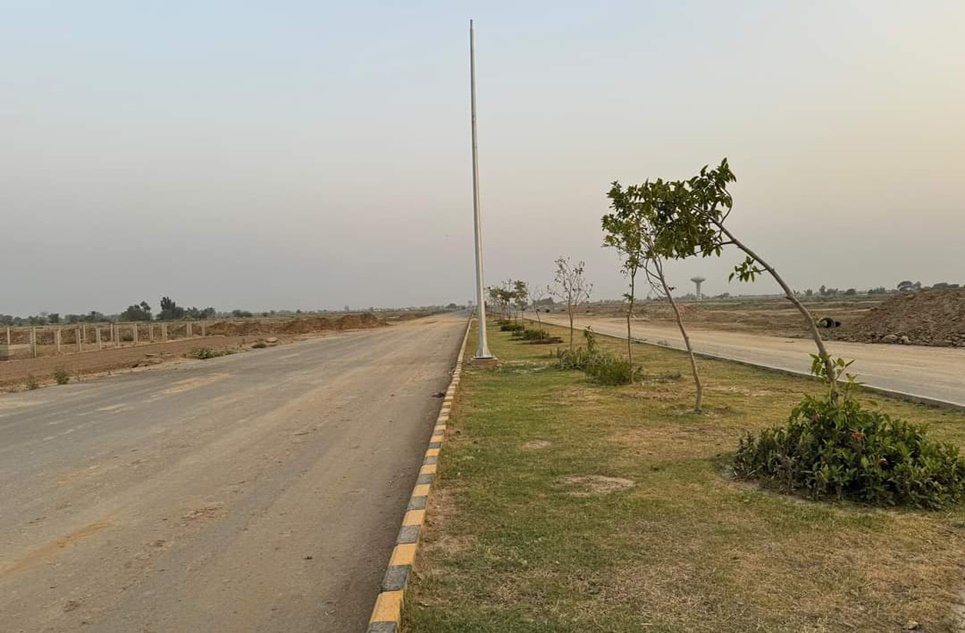 5 Marla Plot for Sale in C Block LDA City Lahore
