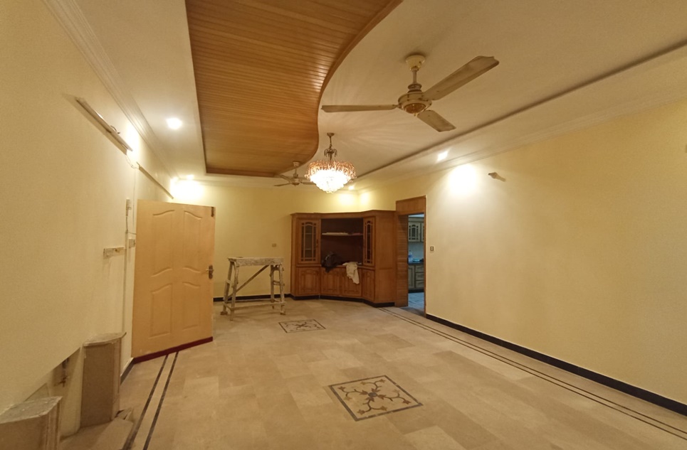 12 Marla House (First Floor) for Rent in I-8/3, Islamabad