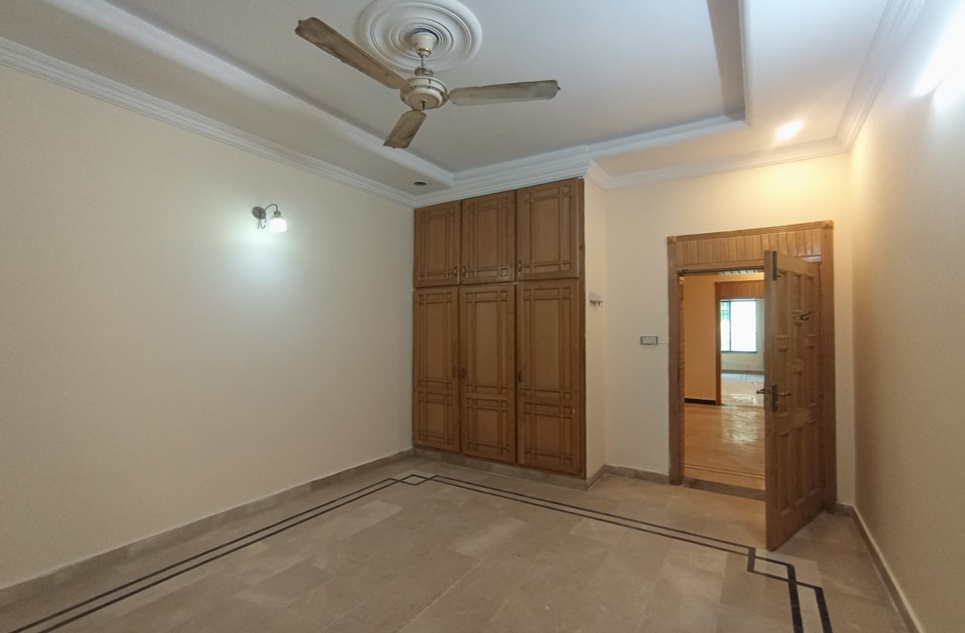 12 Marla House (First Floor) for Rent in I-8/3, Islamabad