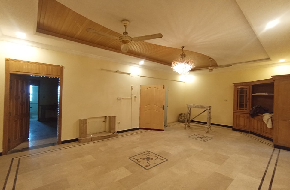 12 Marla House (First Floor) for Rent in I-8/3, Islamabad