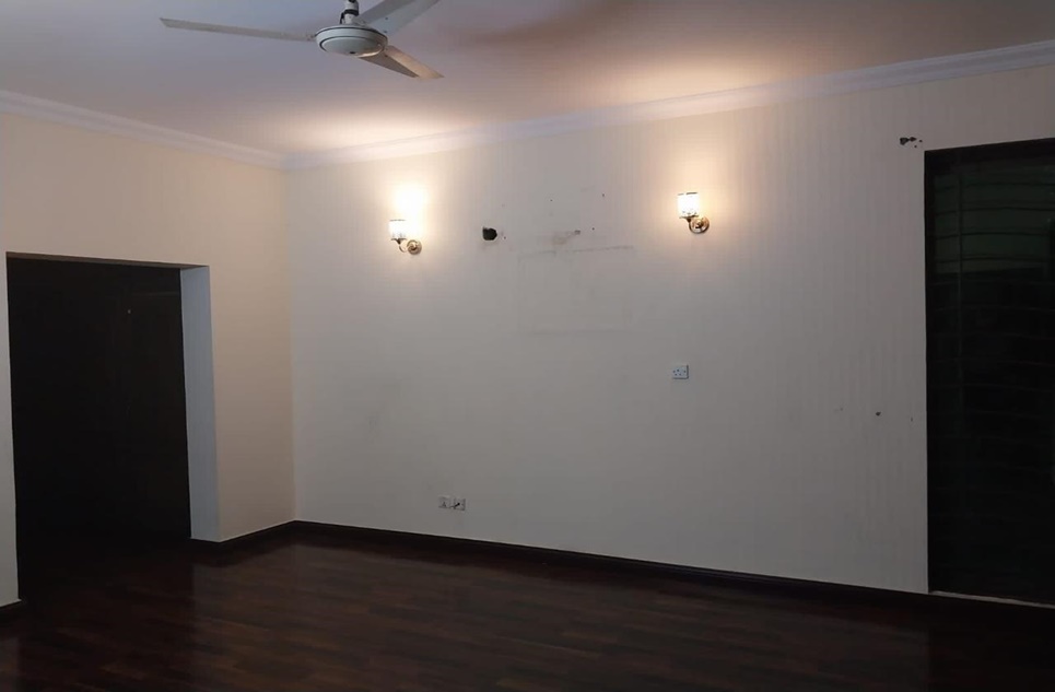 1 Kana House Available for Sale in Phase 1, Wapda Town Lahore