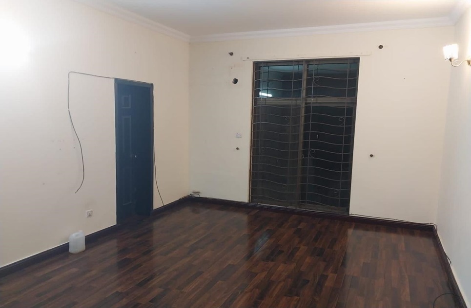 1 Kana House Available for Sale in Phase 1, Wapda Town Lahore