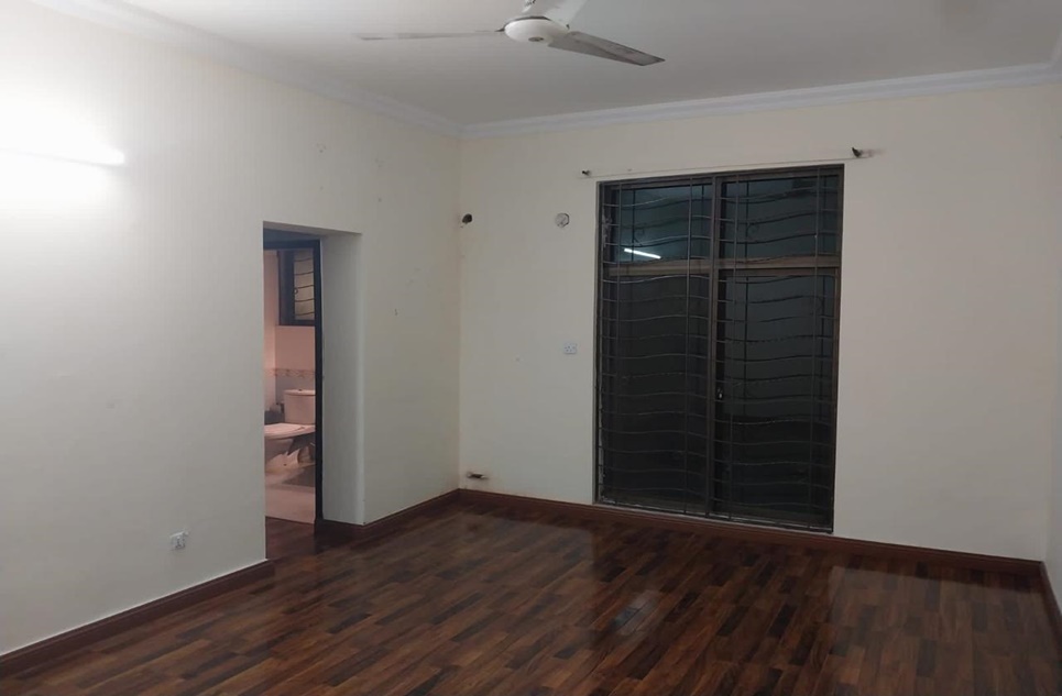 1 Kana House Available for Sale in Phase 1, Wapda Town Lahore