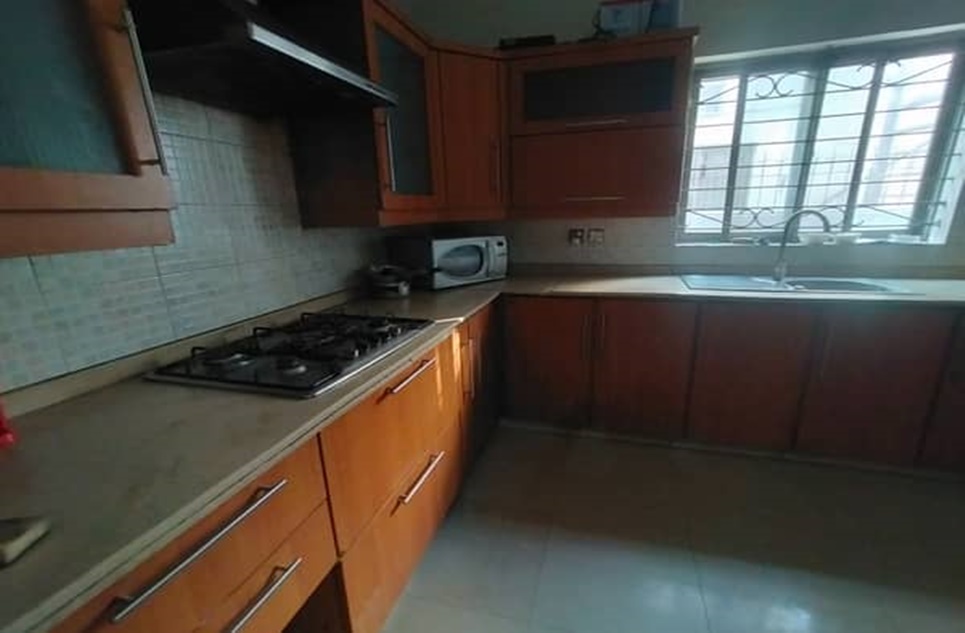 10 marla house for rent in DHA Lahore