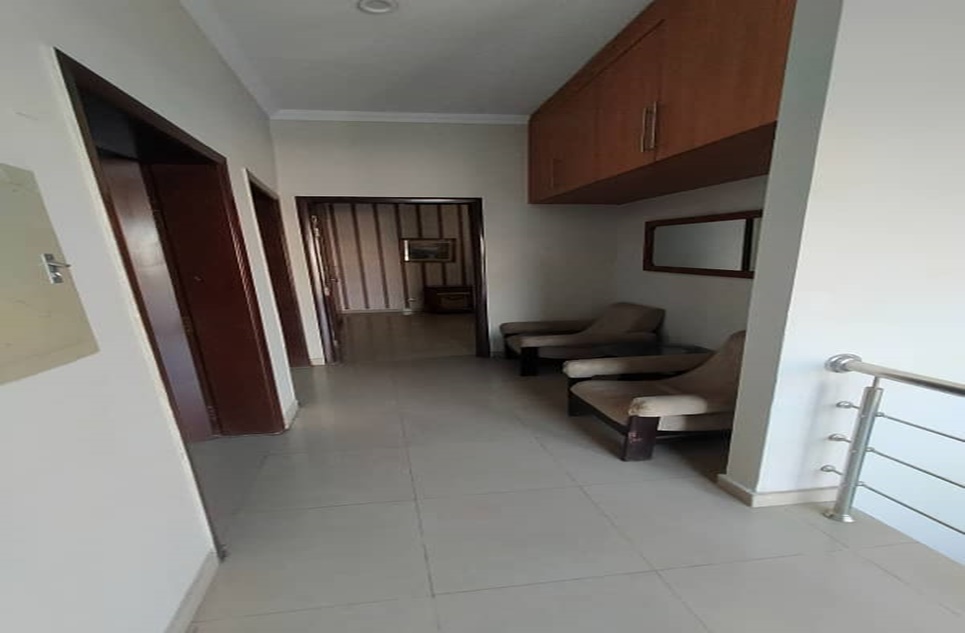 10 marla house for rent in DHA Lahore