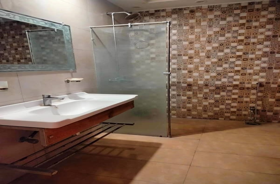 5 marla house for rent in DHA Lahore