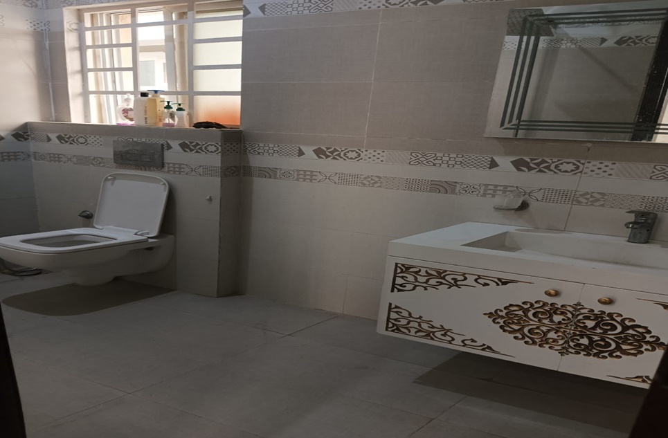 10 Marla House for Rent (First Floor) in Nishter Block, Sector E, Bahria Town, Lahore (Furnished)