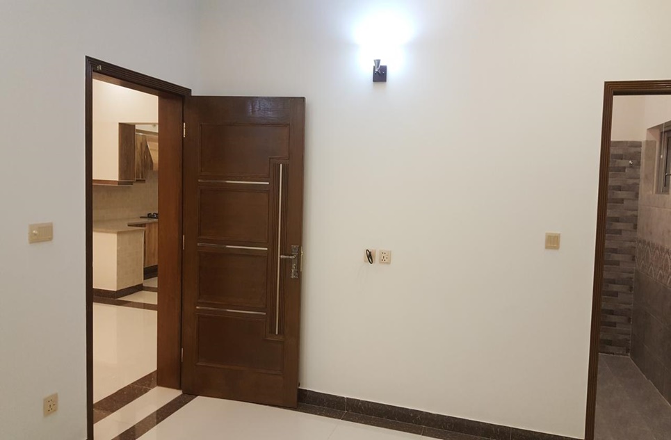 House for Rent (First Floor) in Gulbahar Block, Sector B, Bahria Town, Lahore
