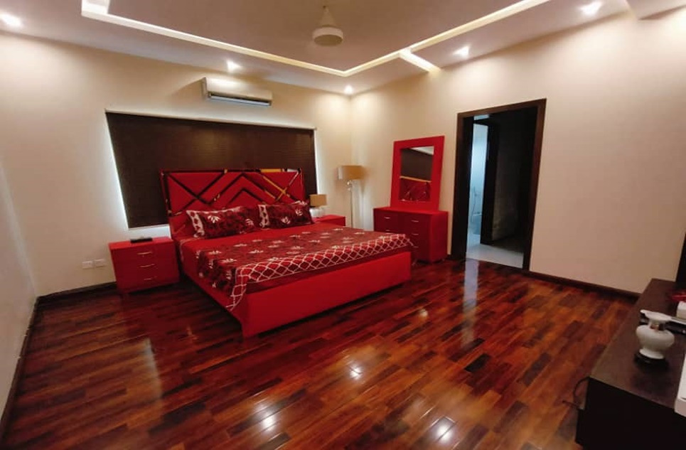 1 kanal house for rent in Phase 6 DHA Lahore