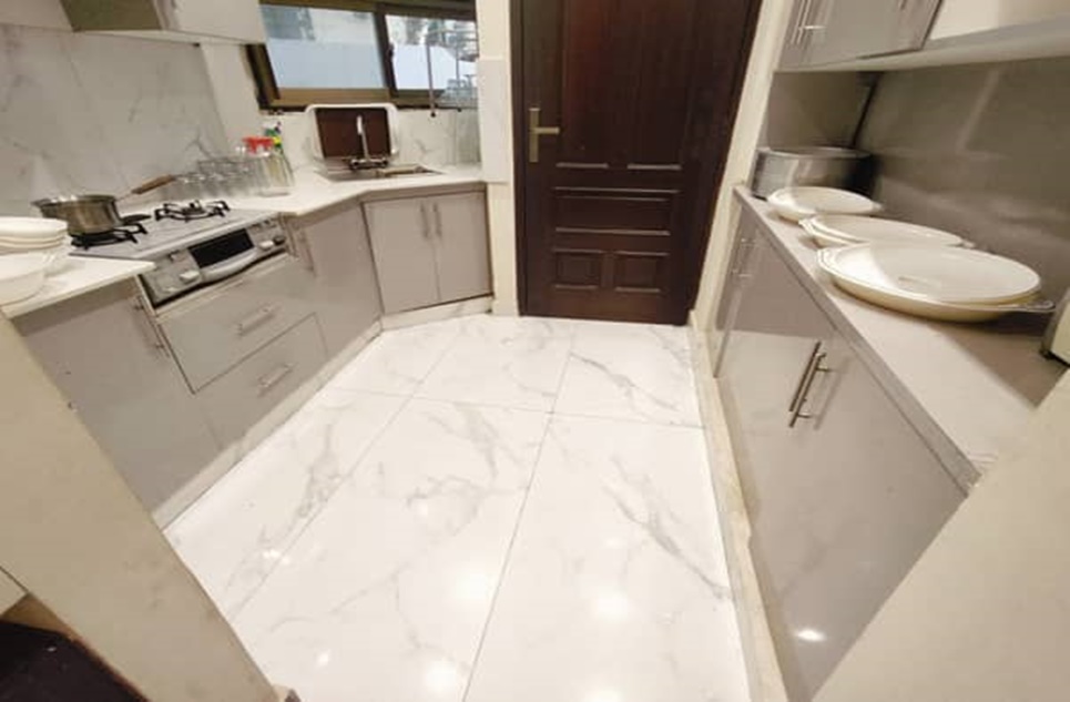 1 kanal house for rent in Phase 6 DHA Lahore
