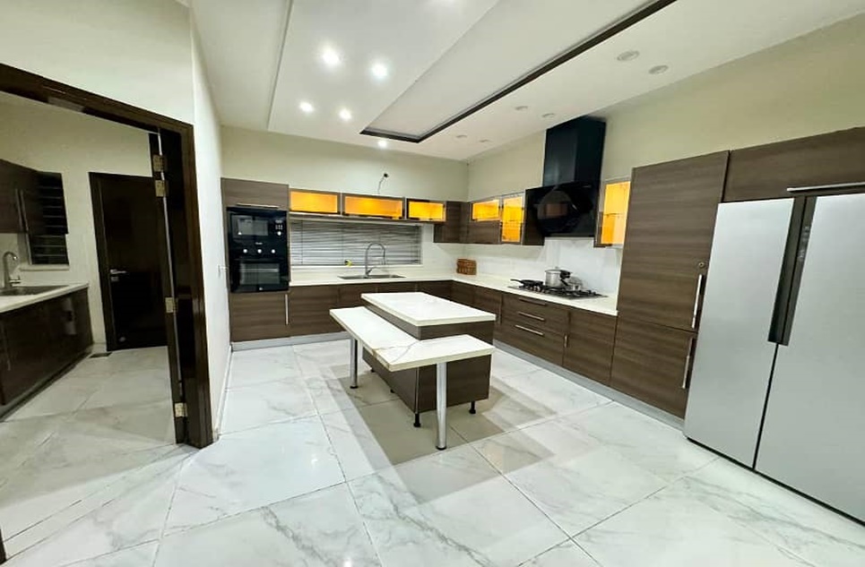 1 kanal house for rent in Phase 6 DHA Lahore