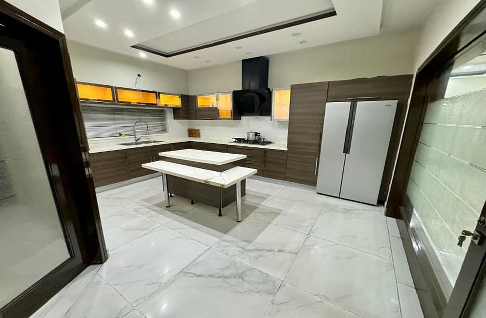 1 kanal house for rent in Phase 6 DHA Lahore