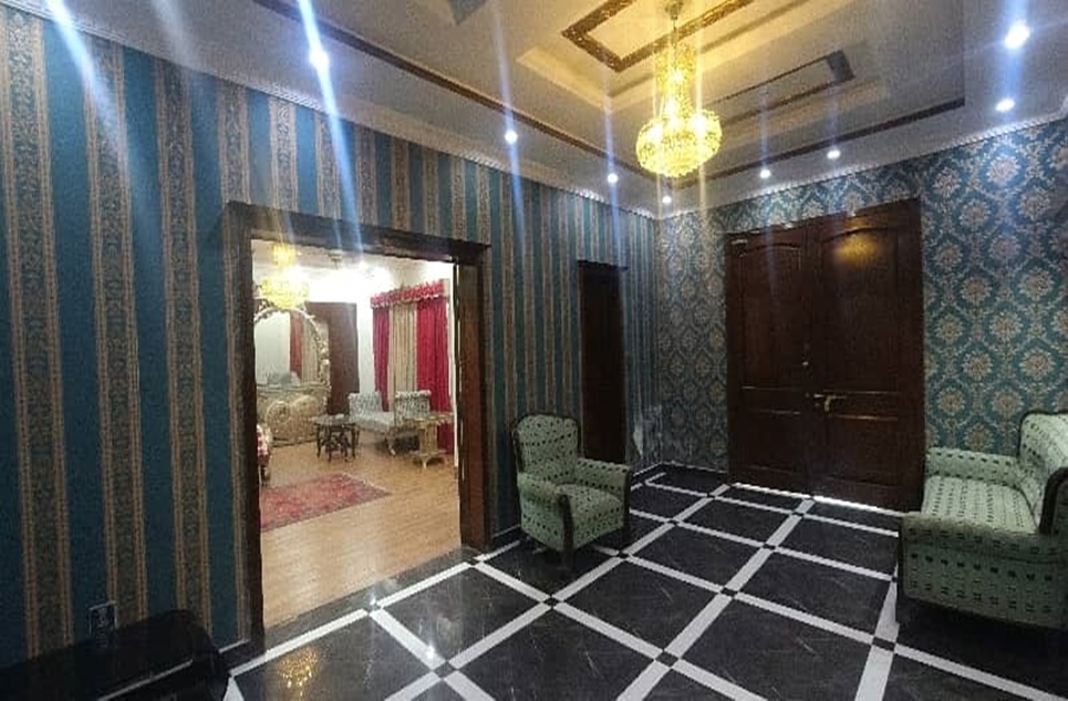 4 kanal house for rent in Phase 8 - Park View DHA Lahore