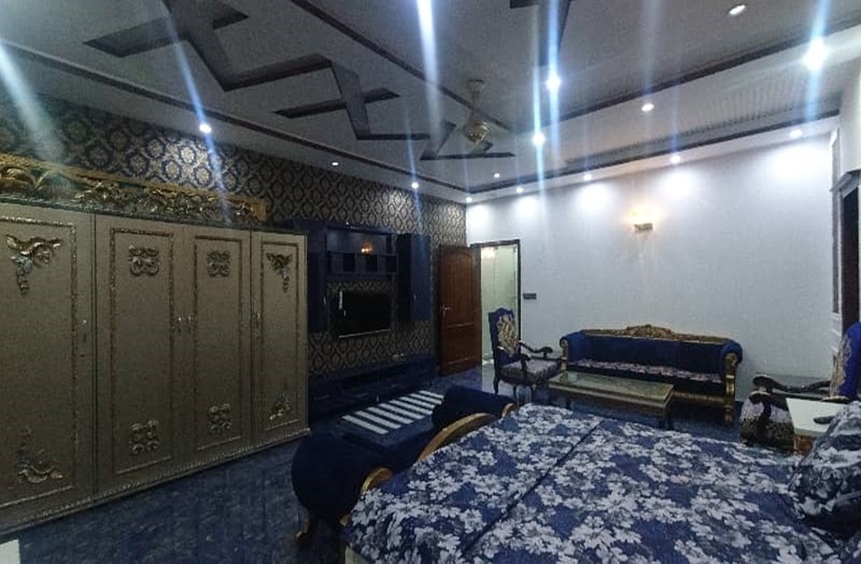 4 kanal house for rent in Phase 8 - Park View DHA Lahore