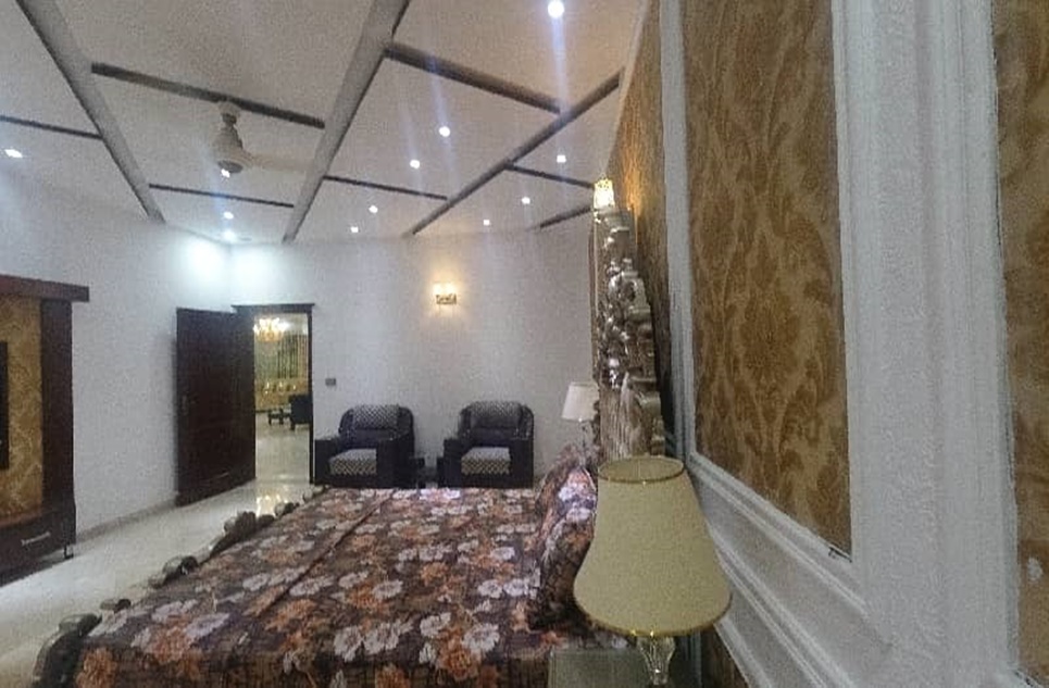 4 kanal house for rent in Phase 8 - Park View DHA Lahore