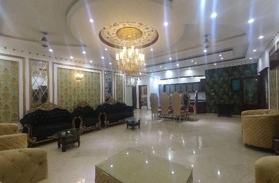 4 kanal house for rent in Phase 8 - Park View DHA Lahore