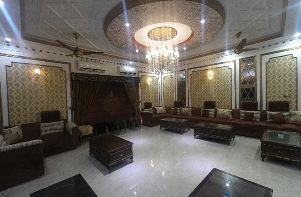 4 kanal house for rent in Phase 8 - Park View DHA Lahore