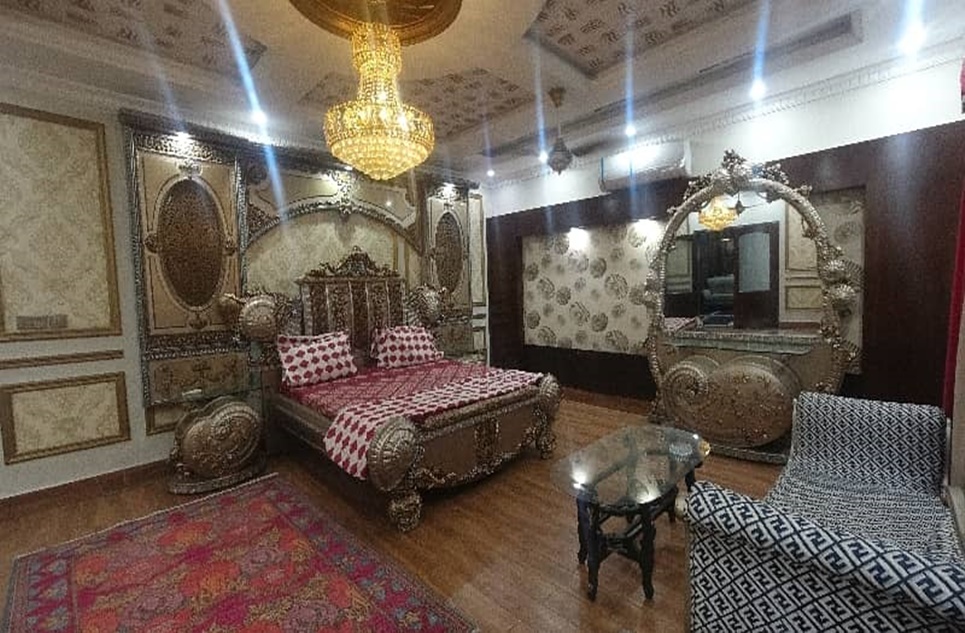 4 kanal house for rent in Phase 8 - Park View DHA Lahore
