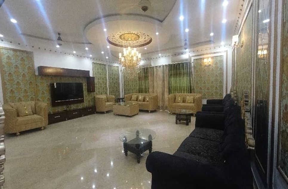 4 kanal house for rent in Phase 8 - Park View DHA Lahore