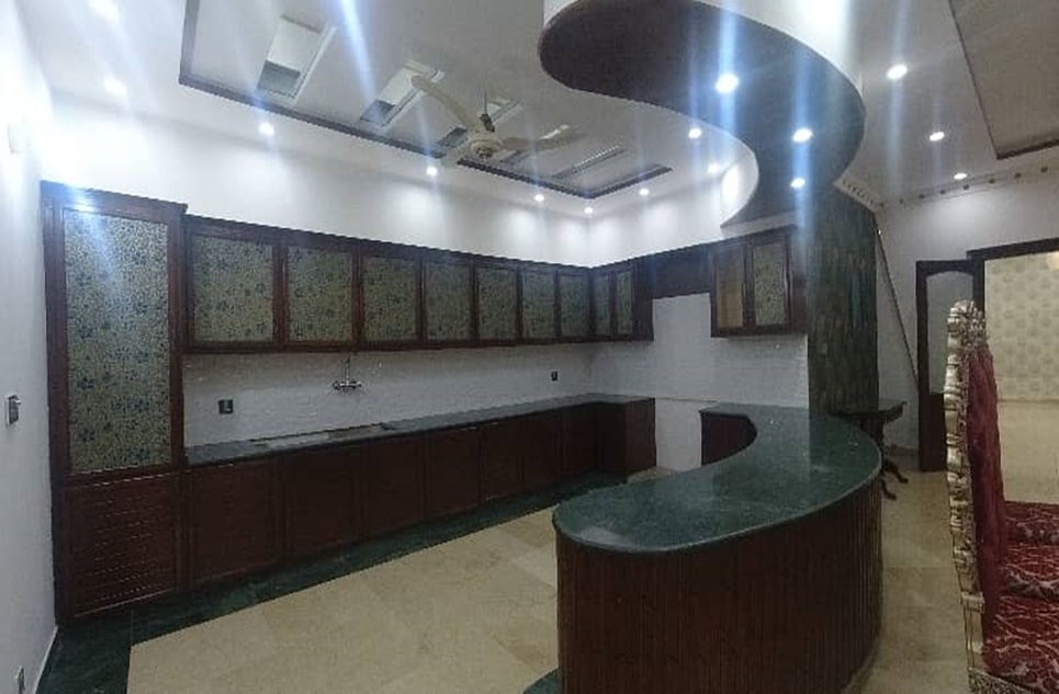 4 kanal house for rent in Phase 8 - Park View DHA Lahore