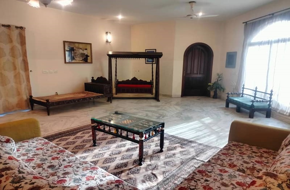 1 kanal house for rent in Phase 6 DHA Lahore