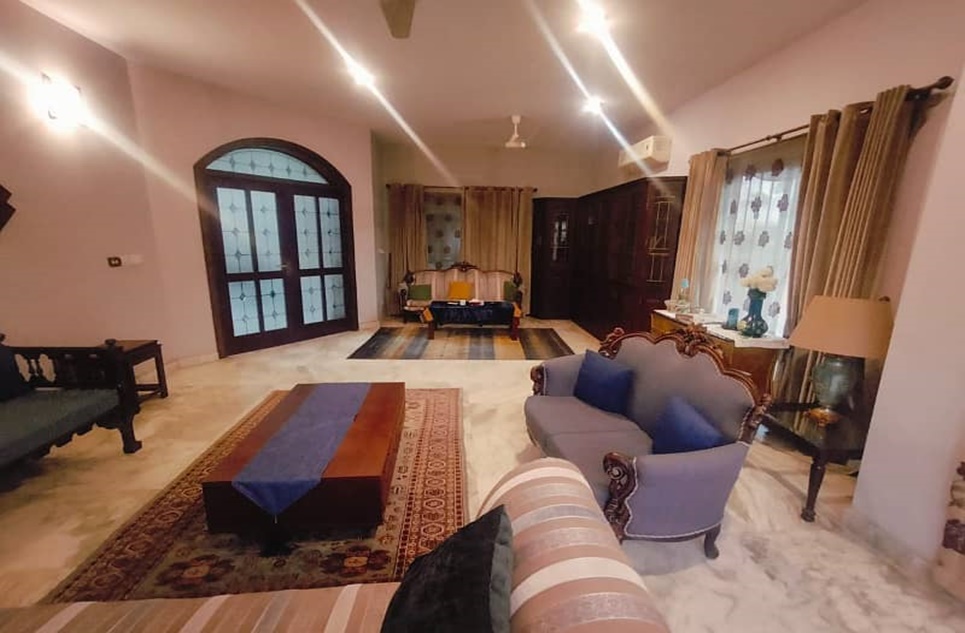 1 kanal house for rent in Phase 6 DHA Lahore