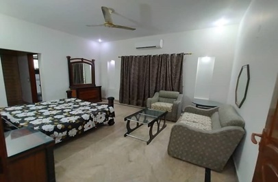 1 kanal house for rent in Phase 8 DHA Lahore