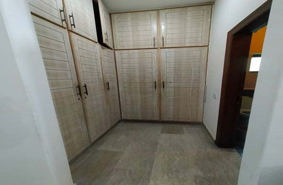 1 kanal house for rent in Phase 8 DHA Lahore