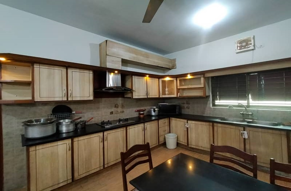 1 kanal house for rent in Phase 8 DHA Lahore