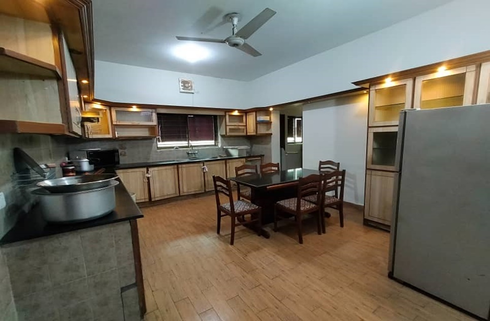 1 kanal house for rent in Phase 8 DHA Lahore