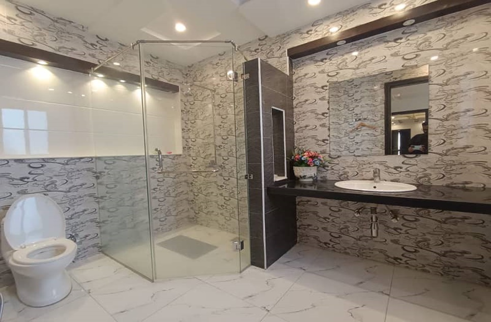 1 kanal house for rent in Phase 6 DHA Lahore