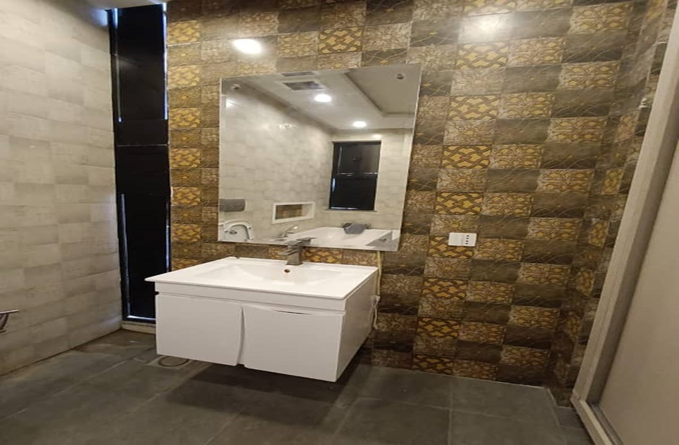 1 kanal house for rent in Phase 6 DHA Lahore