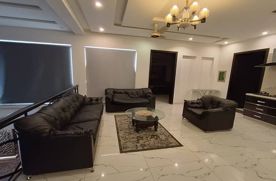 1 kanal house for rent in Phase 6 DHA Lahore