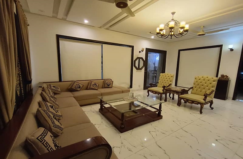 1 kanal house for rent in Phase 6 DHA Lahore