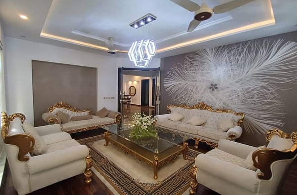 1 kanal house for rent in Phase 6 DHA Lahore