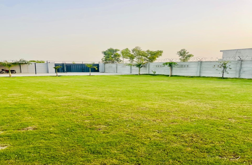 4 kanal farm for sale in Bedian Road Lahore