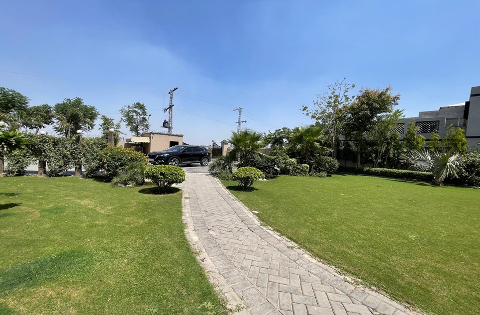 6 kanal farm for sale in Barki Road Lahore