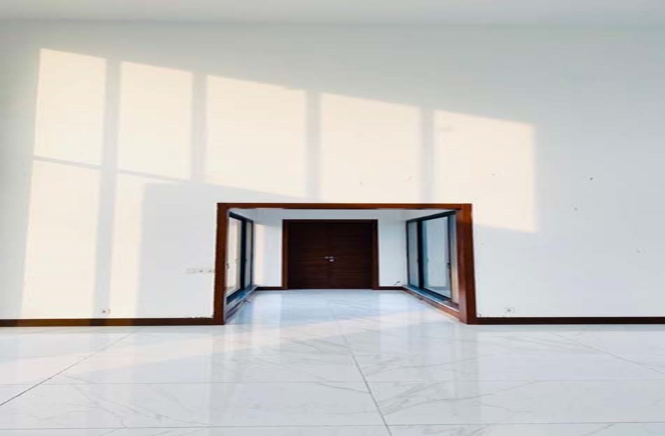 16 kanal farm for sale in Thethar Lahore