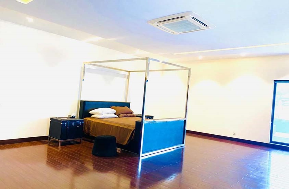16 kanal farm for sale in Thethar Lahore