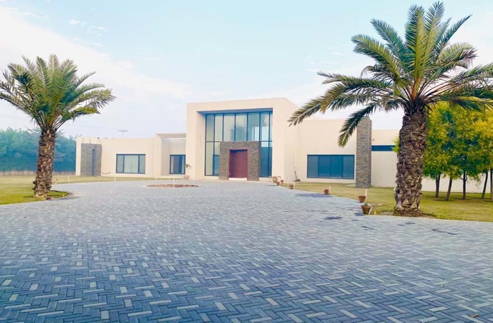 16 kanal farm for sale in Thethar Lahore