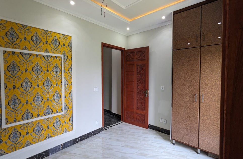 3 marla house for sale in Phase 2 Al-Kabir Town Lahore