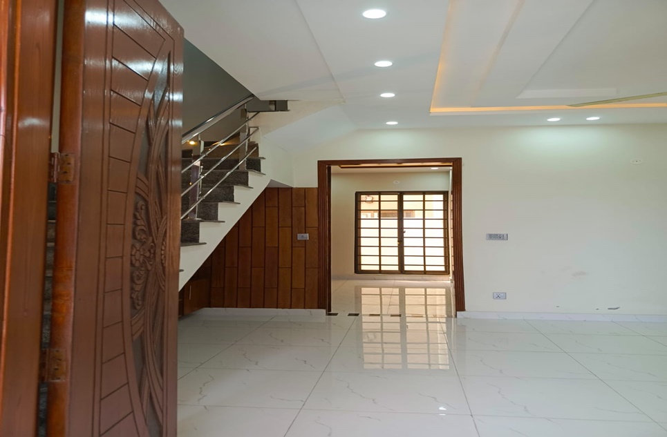 3 marla house for sale in Al-Kabir Town Lahore